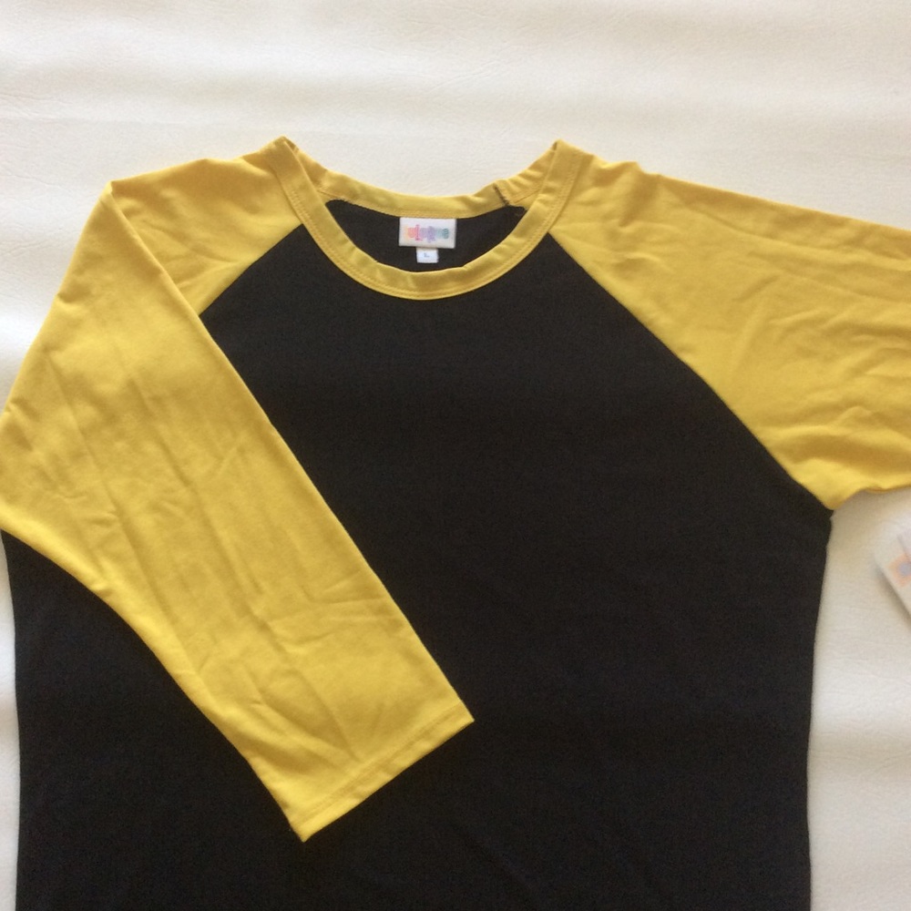 LulaRoe Randy shirt